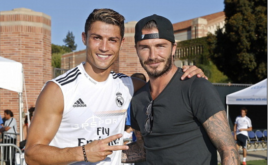 这队的前场连接太顺畅