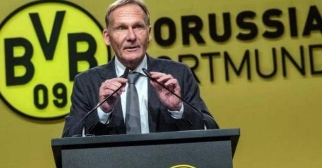 NBA：快船主场险胜鹈鹕