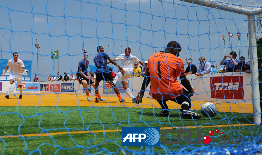 罗马诺：利物浦未与萨拉赫就离队展开谈判，并坚定支持斯洛特